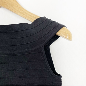 Women’s Cable & Gauge Black Off Shoulder Top Size Medium